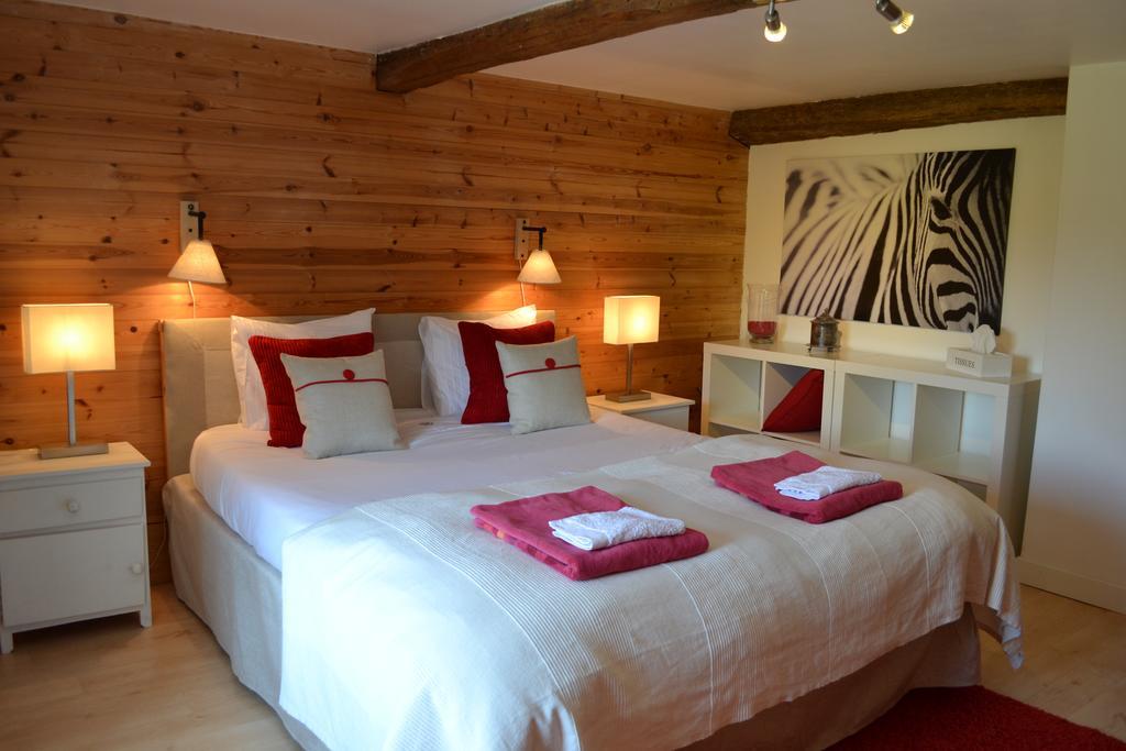 Le Relais Du Moustier Apartment Grune Room photo